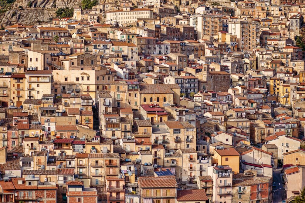 andamento mercato immobiliare 2023